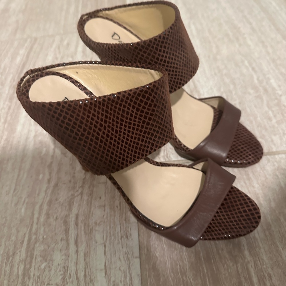 Elegant heeled Mules